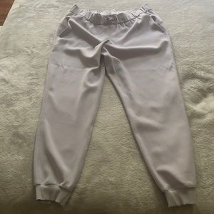 Women’s 10 gray Lululemon pants